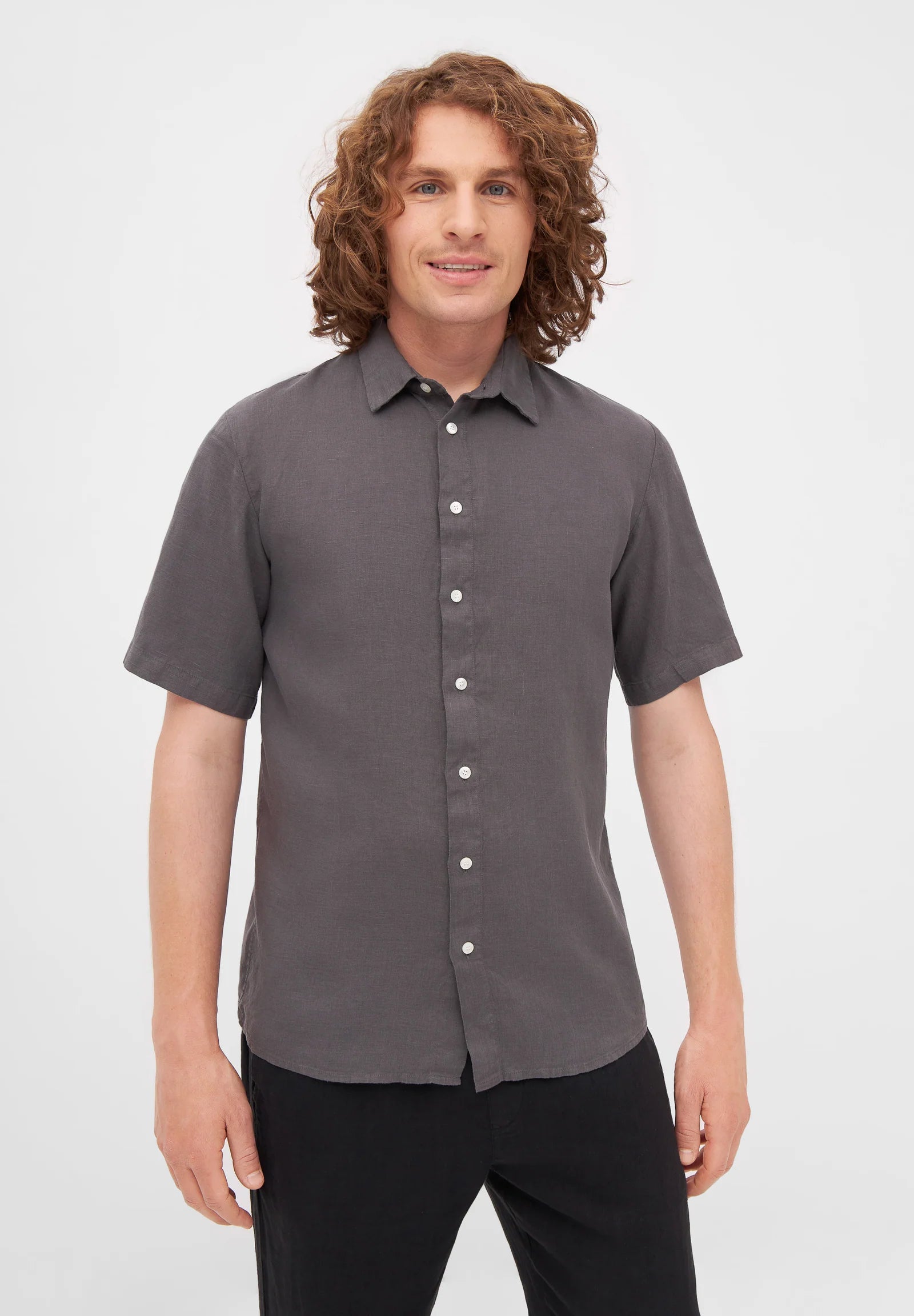 Dylan Buttoned Shirt in Taupe - Givn Berlin - MALA - The Concept Store