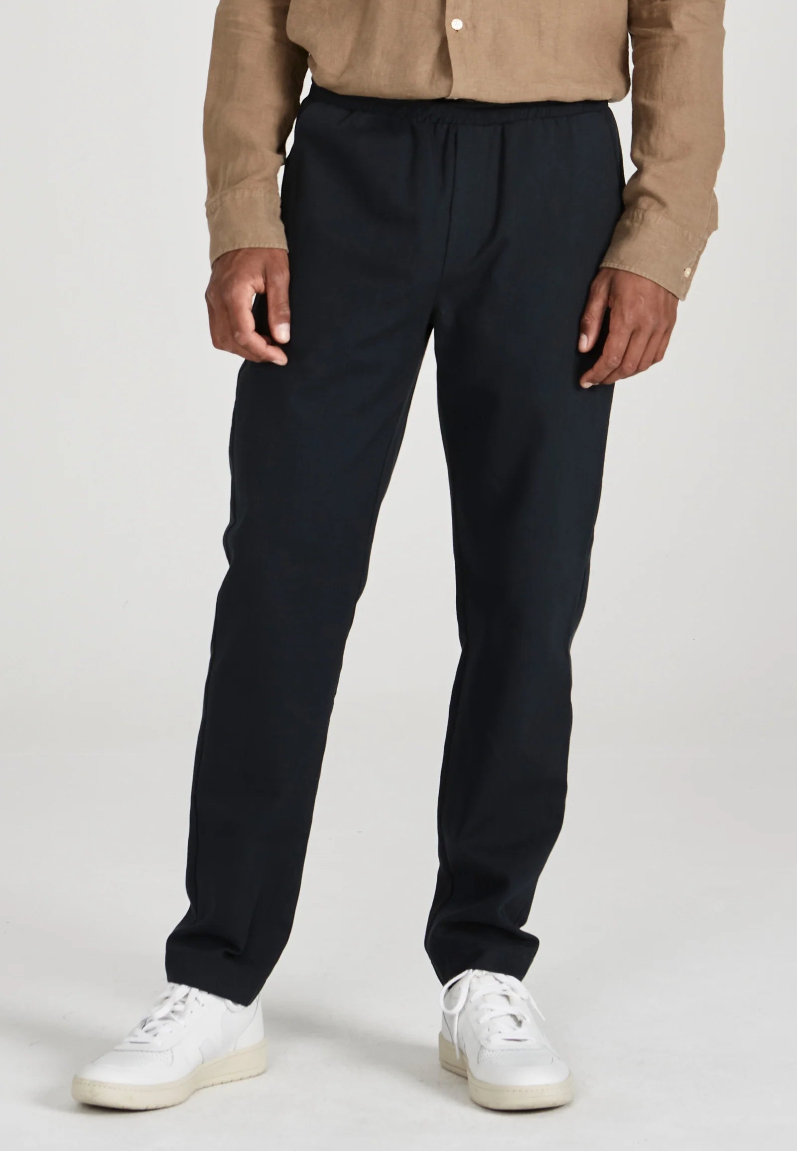 Eric Trousers in Dark Blue - Givn Berlin - MALA - The Concept Store