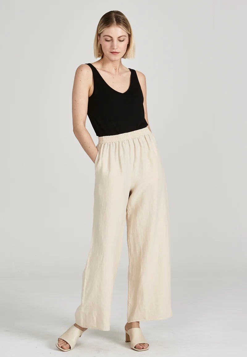 Esra Trousers in Beige - Givn Berlin - MALA - The Concept Store