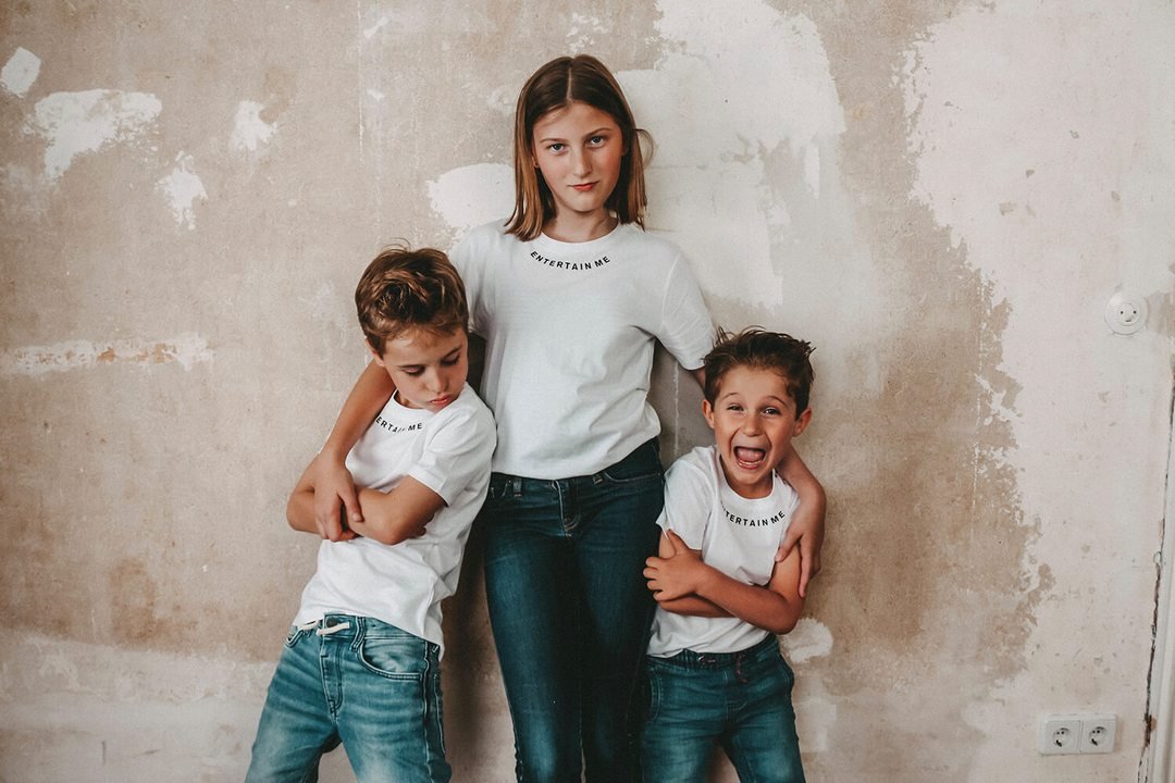 Kids Shirt ENTERTAIN ME - badmomsclub - MALA - The Concept Store