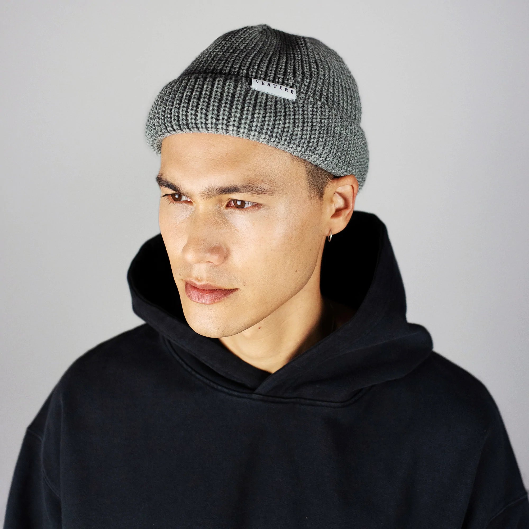 Kurze Beanie aus Wolle - Vetere Berlin - MALA - The Concept Store