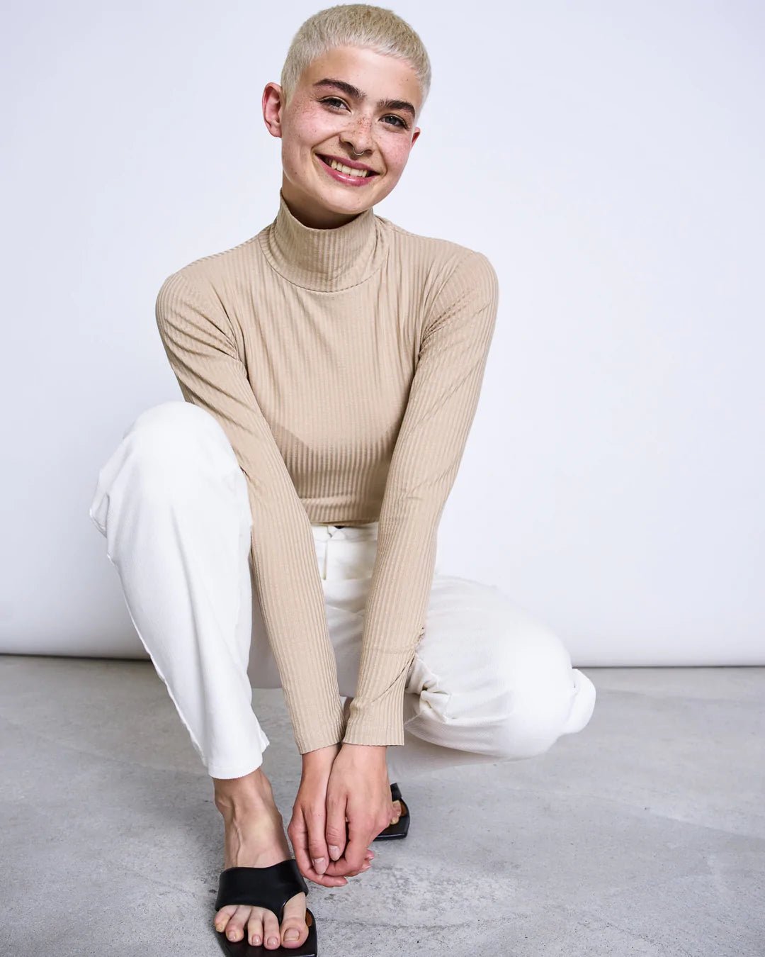 Rollkragen Sweater Mio - JAN'N JUNE - MALA - The Concept Store