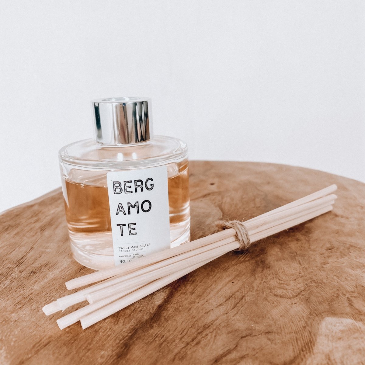 Reed Diffuser No. 01 BERGAMOTE - Sweet Mam'selle - MALA - The Concept Store